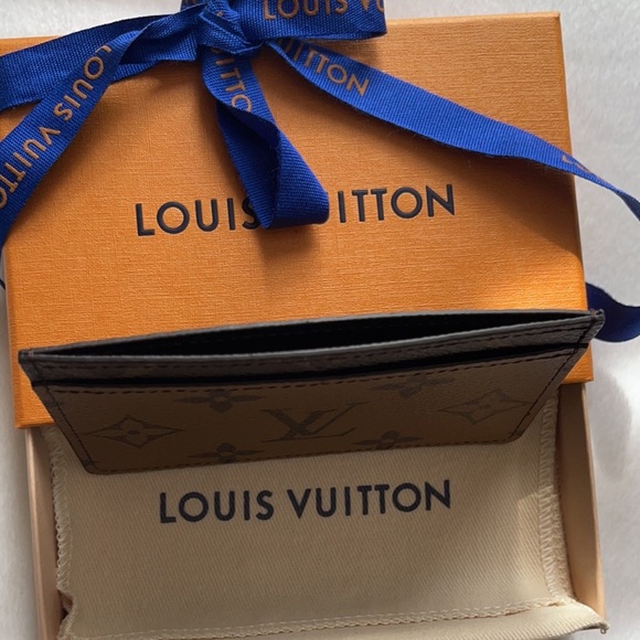 Louis Vuitton MONOGRAM REVERSE CARD HOLDER France - Picture 6 of 10